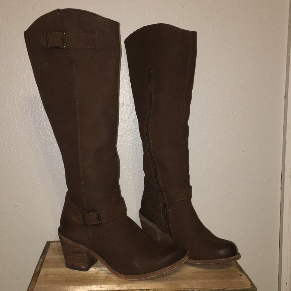 Riding boot